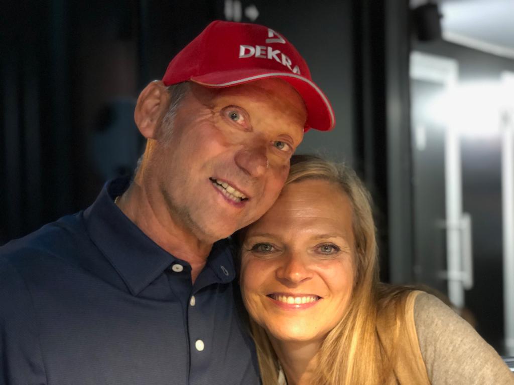 Lou Nissen ledsager sin mand til samtlige TWC-løb, og parret er med til at skabe den gode stemning både under og efter racerløbene